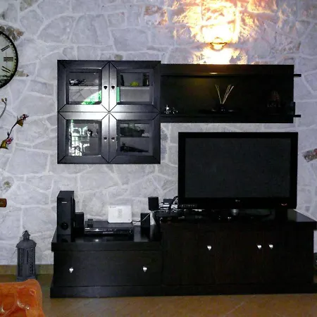 Vila Rouveli With Private Garden And Barbeque