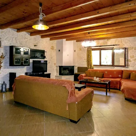 Rouveli With Private Garden And Barbeque וילה